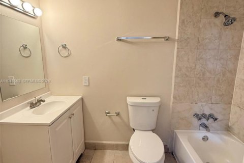 Снять в аренду кондоминиум в Норт-Бей-Виллидж, Флорида 1 спальня, 57.6м2, № 2004245 - фото 16