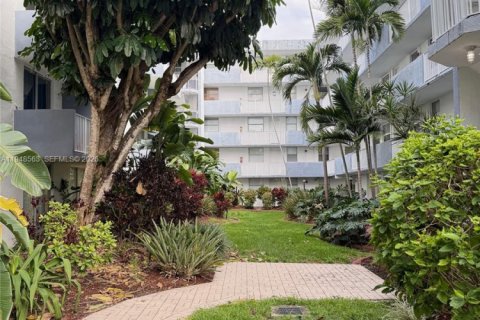 Снять в аренду кондоминиум в Норт-Бей-Виллидж, Флорида 1 спальня, 57.6м2, № 2004245 - фото 22