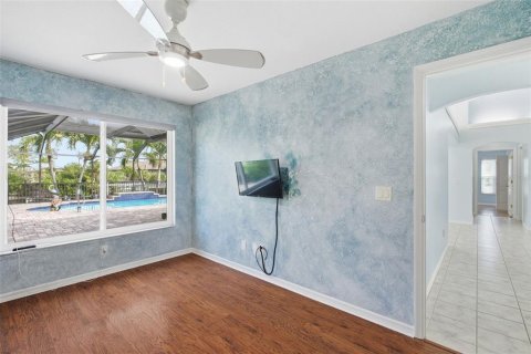 Villa ou maison à vendre à Cape Coral, Floride: 3 chambres, 131.92 m2 № 2220290 - photo 21