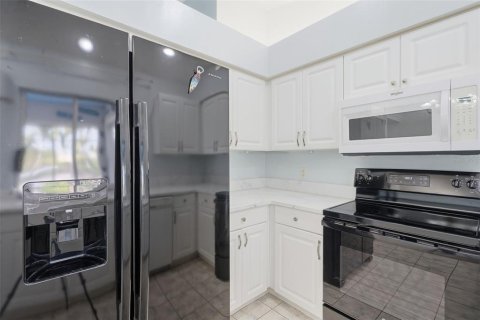 Villa ou maison à vendre à Cape Coral, Floride: 3 chambres, 131.92 m2 № 2220290 - photo 15