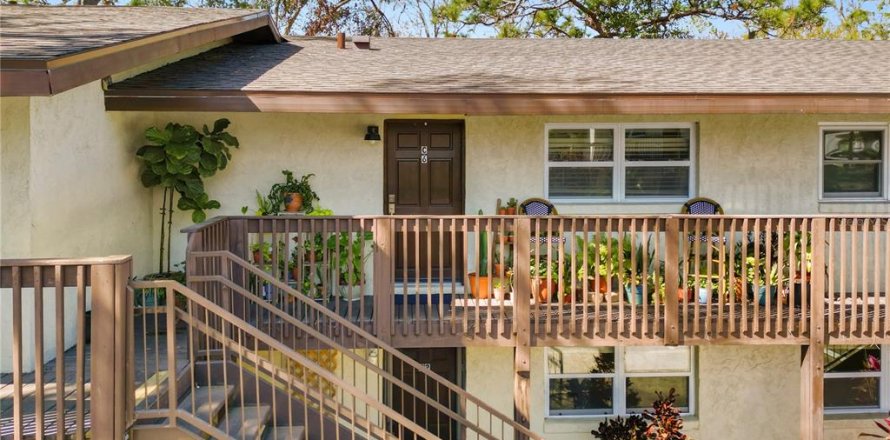 Condominio en Lakeland, Florida, 2 dormitorios  № 1533498