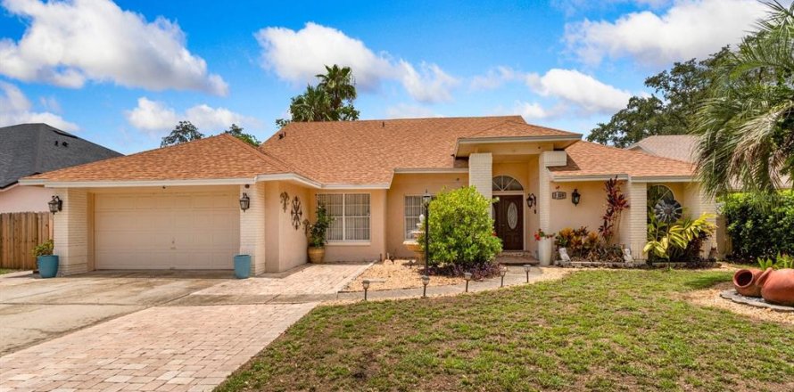 Casa en Orlando, Florida 4 dormitorios, 199.09 m2 № 1811075