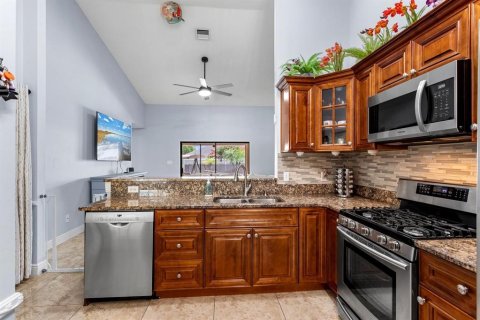 Casa en venta en Orlando, Florida, 4 dormitorios, 199.09 m2 № 1811075 - foto 18