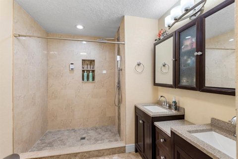 Casa en venta en Orlando, Florida, 4 dormitorios, 199.09 m2 № 1811075 - foto 11
