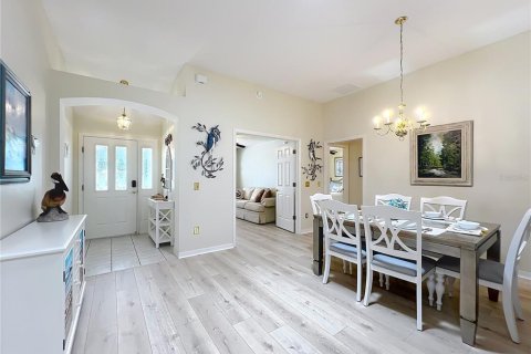 Купить виллу или дом в Те-Виллиджис, Флорида 7 комнат, 143.81м2, № 1856446 - фото 6