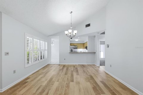 Copropriété à vendre à Sarasota, Floride: 2 chambres, 128.95 m2 № 2149507 - photo 9