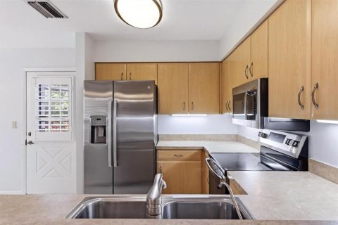 Copropriété à vendre à Sarasota, Floride: 2 chambres, 128.95 m2 № 2149507 - photo 14