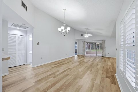Copropriété à vendre à Sarasota, Floride: 2 chambres, 128.95 m2 № 2149507 - photo 10