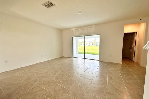 Adosado en alquiler en Davenport, Florida, 3 dormitorios, 150.59 m2 № 1906699 - foto 3