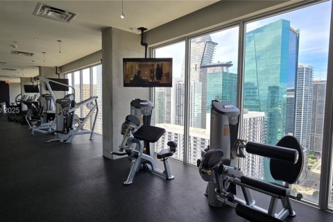 Condo in Miami, Florida, 1 bedroom № 1947673 - photo 10