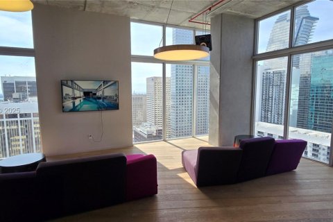 Condo in Miami, Florida, 1 bedroom № 1947673 - photo 17