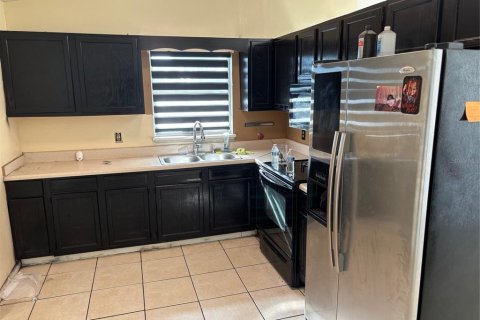 House in Orlando, Florida 3 bedrooms, 98.1 sq.m. № 1834912 - photo 4