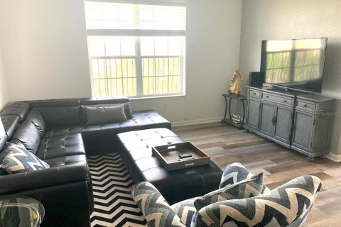 Condo in Orlando, Florida, 3 bedrooms  № 2225784 - photo 24