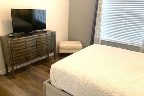 Condo in Orlando, Florida, 3 bedrooms  № 2225784 - photo 26