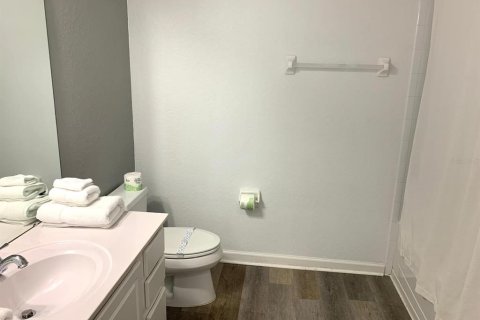 Condo in Orlando, Florida, 3 bedrooms  № 2225784 - photo 9