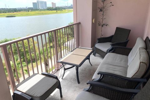 Condo in Orlando, Florida, 3 bedrooms  № 2225784 - photo 27