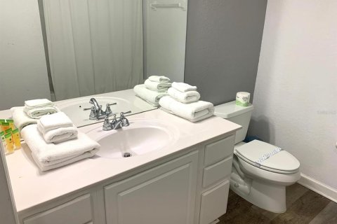 Condo in Orlando, Florida, 3 bedrooms  № 2225784 - photo 11