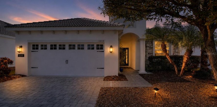 House in Davenport, Florida 4 bedrooms, 210.8 sq.m. № 2200823