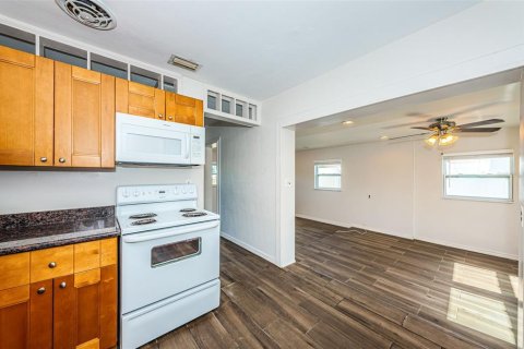 Casa en venta en Saint Petersburg, Florida, 2 dormitorios, 106.37 m2 № 1562122 - foto 28