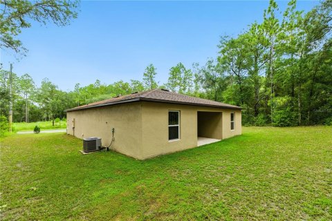 Villa ou maison à vendre à Citrus Springs, Floride: 3 chambres, 156.91 m2 № 1901213 - photo 4