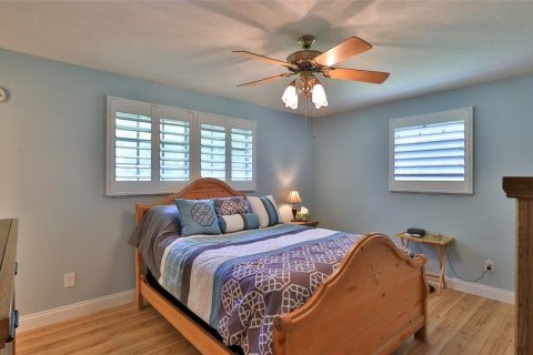 House in New Smyrna Beach, Florida 3 bedrooms, 130.06 sq.m. № 1771662 - photo 18