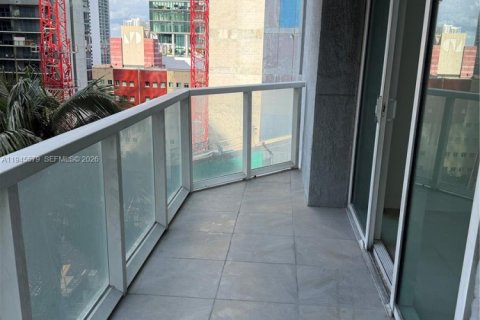 Снять в аренду кондоминиум в Майами, Флорида 2 спальни, 86.31м2, № 2001872 - фото 23