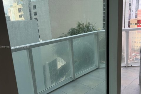 Снять в аренду кондоминиум в Майами, Флорида 2 спальни, 86.31м2, № 2001872 - фото 21