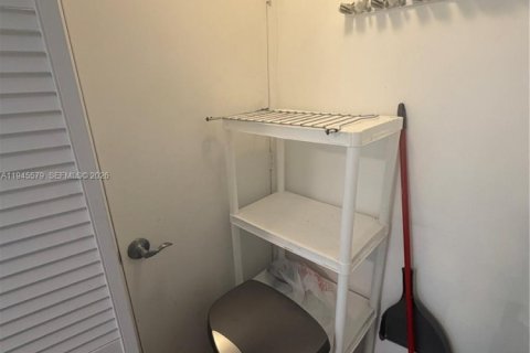 Снять в аренду кондоминиум в Майами, Флорида 2 спальни, 86.31м2, № 2001872 - фото 25