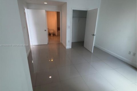Снять в аренду кондоминиум в Майами, Флорида 2 спальни, 86.31м2, № 2001872 - фото 11