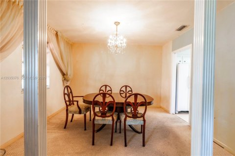 Villa ou maison à vendre à Miami, Floride: 3 chambres, 254.65 m2 № 2084789 - photo 6