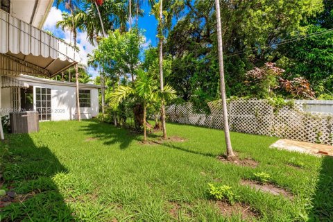 Villa ou maison à vendre à Miami, Floride: 3 chambres, 254.65 m2 № 2084789 - photo 16