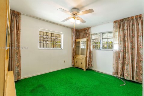 Villa ou maison à vendre à Miami, Floride: 3 chambres, 254.65 m2 № 2084789 - photo 8