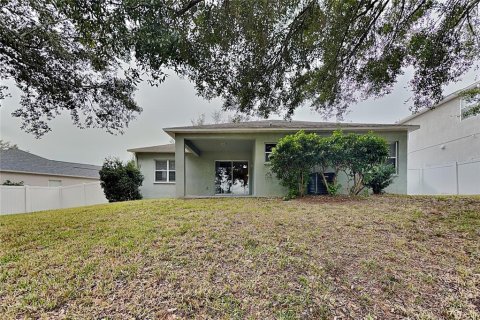 Villa ou maison à louer à Spring Hill, Floride: 5 chambres, 193.14 m2 № 2418622 - photo 17