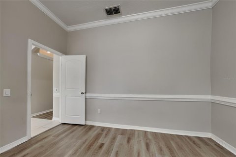Villa ou maison à louer à Spring Hill, Floride: 5 chambres, 193.14 m2 № 2418622 - photo 10