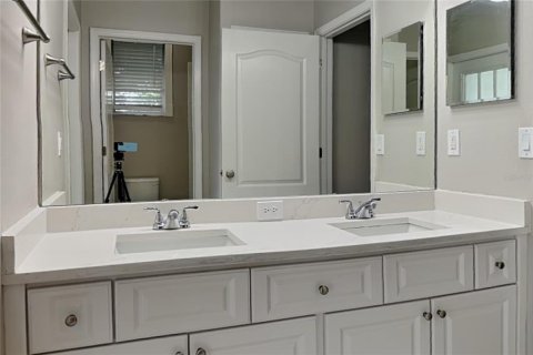 Villa ou maison à louer à Spring Hill, Floride: 5 chambres, 193.14 m2 № 2418622 - photo 16