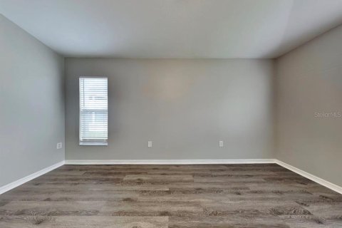 House in Wesley Chapel, Florida 4 bedrooms, 190.82 sq.m. № 2376875 - photo 9