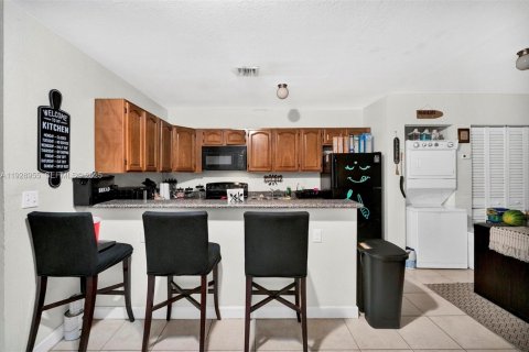 Immobilier commercial à vendre à Miami, Floride: 459.96 m2 № 1987432 - photo 8