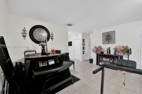 Immobilier commercial à vendre à Miami, Floride: 459.96 m2 № 1987432 - photo 27