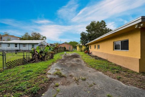 Immobilier commercial à vendre à Miami, Floride: 459.96 m2 № 1987432 - photo 30