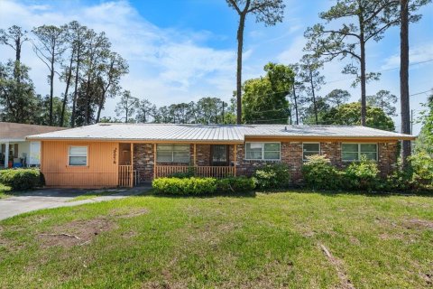 House in Gainesville, Florida 4 bedrooms, 151.52 sq.m. № 2348301 - photo 2