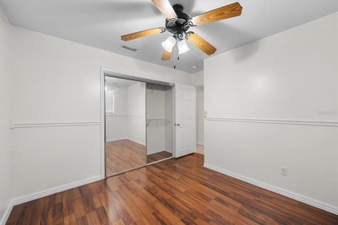 House in Gainesville, Florida 4 bedrooms, 151.52 sq.m. № 2348301 - photo 18