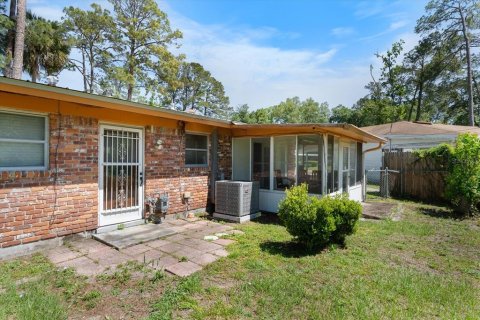 House in Gainesville, Florida 4 bedrooms, 151.52 sq.m. № 2348301 - photo 21