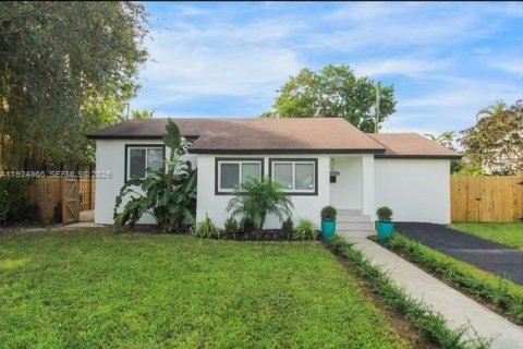 Villa ou maison à Miami, Floride 3 chambres, 110.74 m2 № 2039223