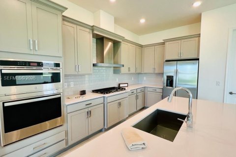 Villa ou maison à louer à Loxahatchee Groves, Floride: 3 chambres, 244.43 m2 № 2168522 - photo 9