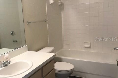 Condominio en venta en Temple Terrace, Florida, 1 dormitorio, 80.27 m2 № 1683062 - foto 11