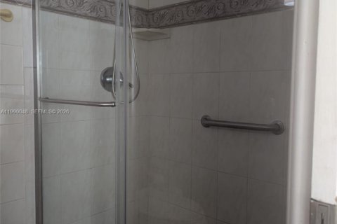 Снять в аренду кондоминиум в Санни-Айлс-Бич, Флорида 1 спальня, 57.6м2, № 2057574 - фото 12