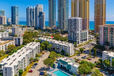 Снять в аренду кондоминиум в Санни-Айлс-Бич, Флорида 1 спальня, 57.6м2, № 2057574 - фото 15