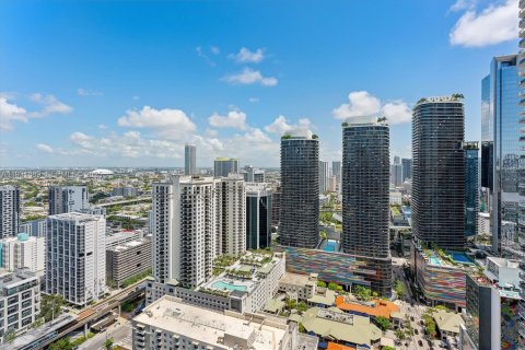Снять в аренду кондоминиум в Майами, Флорида 1 спальня, 75.44м2, № 1990767 - фото 4