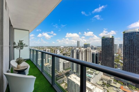 Снять в аренду кондоминиум в Майами, Флорида 1 спальня, 75.44м2, № 1990767 - фото 3