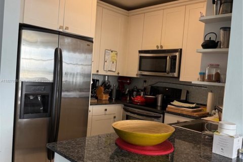 Condominio en venta en Miami Beach, Florida, 2 dormitorios, 106.37 m2 № 1940385 - foto 7